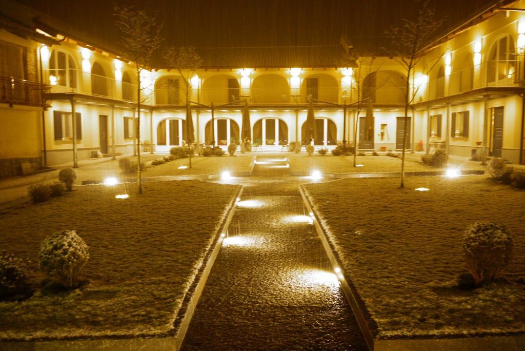Agriturismo Cascina Varie Castagnito Экстерьер фото