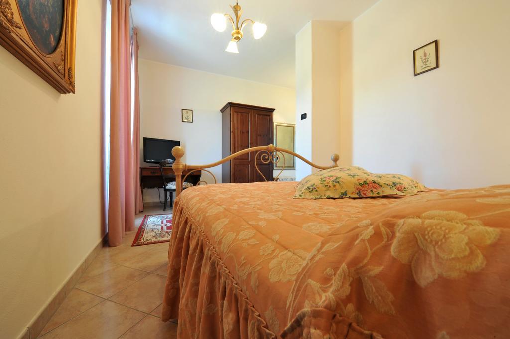 Agriturismo Cascina Varie Castagnito Экстерьер фото