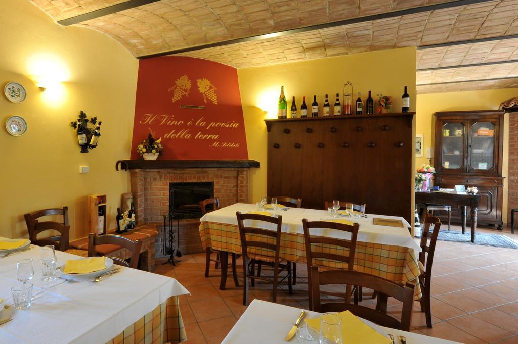 Agriturismo Cascina Varie Castagnito Экстерьер фото